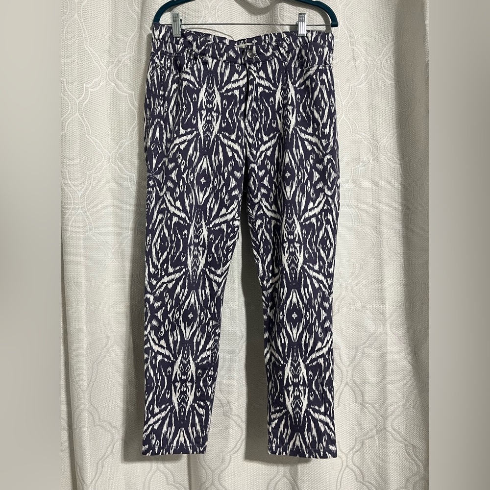 Per Se Women’s Navy and White Patterned Pants